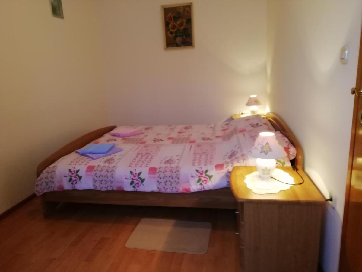 Apartmani Vesna Buje Exterior photo